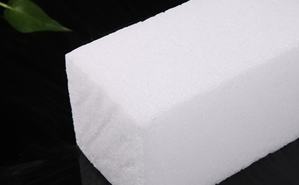 干冰清洗廠家清洗干冰時(shí)為什么要配戴帶耳塞的御寒耳罩